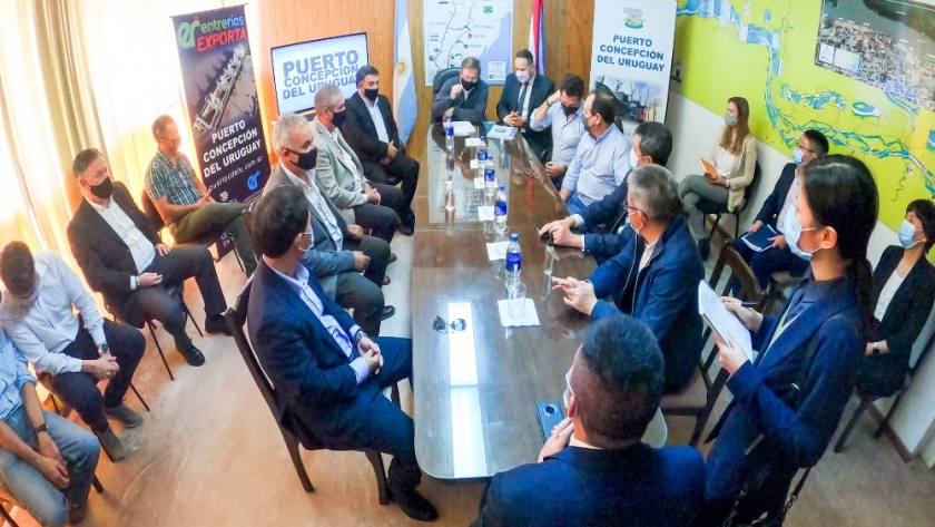 Empresarios chinos interesados en exportar desde el Puerto de Concepción del Uruguay
