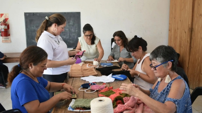 Visitó los Centros de Capacitación de Emprendedores