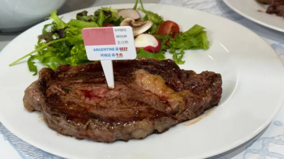 Argentina reafirma en Anuga 2025 que su carne vacuna es 87% libre de riesgo ambiental