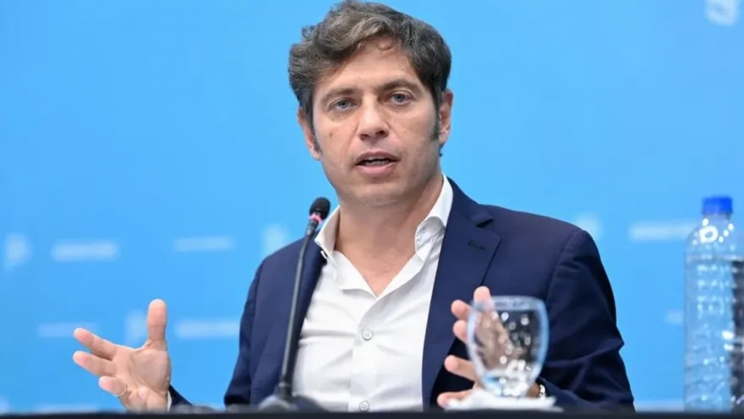 Kicillof señala dificultades en el comercio y el sector turístico bonaerense
