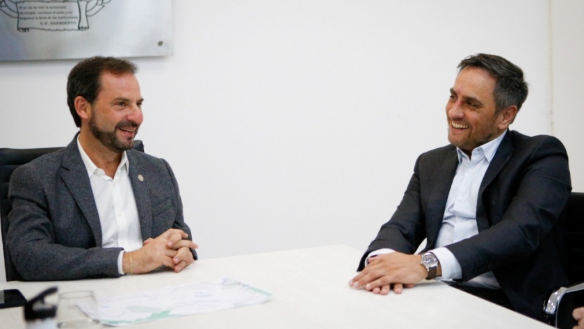 Cabandié y Sujarchuk sellaron la adhesión de Escobar al programa que fomenta las reservas municipales