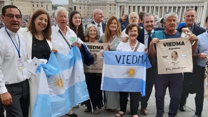 Zatti Santo: “Es un honor para nuestro pueblo”, dijo Carreras