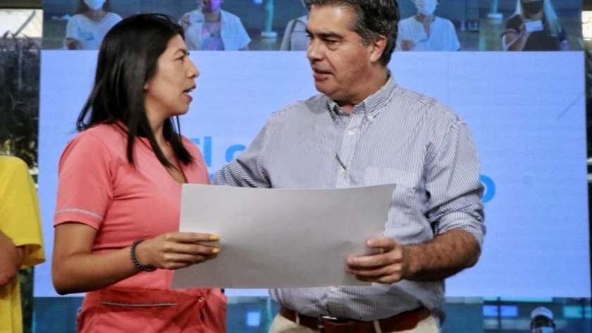 Economía del cuidado: el gobierno entregó certificados de profesionalización a cuidadores y cuidadoras que participaron de capacitaciones