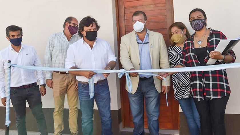 El gobernador Sáenz entregó 40 viviendas en El Quebrachal