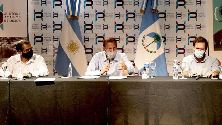 Gutiérrez firmó un convenio para el desarrollo y fortalecimiento del Parque Industrial de Plaza Huincul