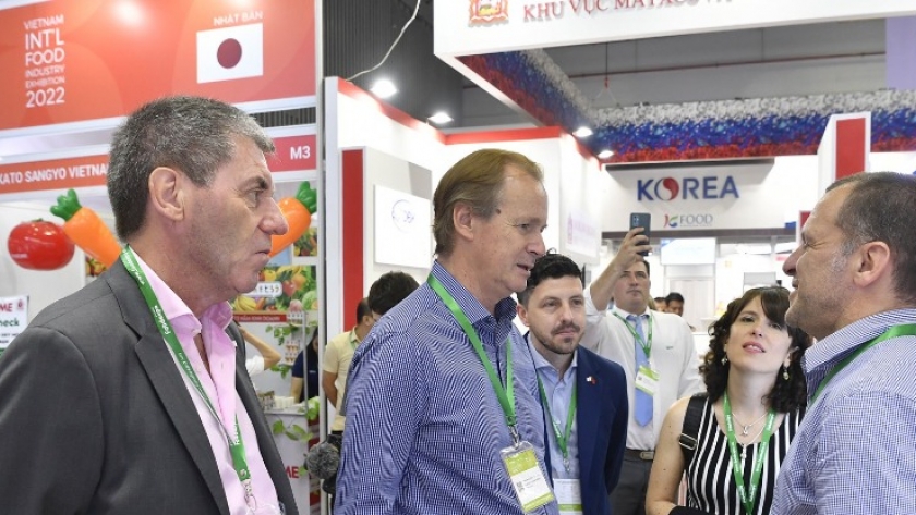 Bordet y empresarios de la Región Centro participan de una de las ferias de alimentos más importantes del mundo