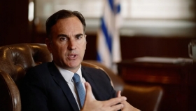 Uruguay acelera la desdolarización: el Banco Central impulsa un giro histórico hacia el peso