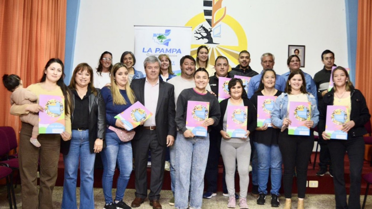 El Gobierno pampeano otorgó créditos de Economía Social a emprendedores y al municipio de Quemú Quemú