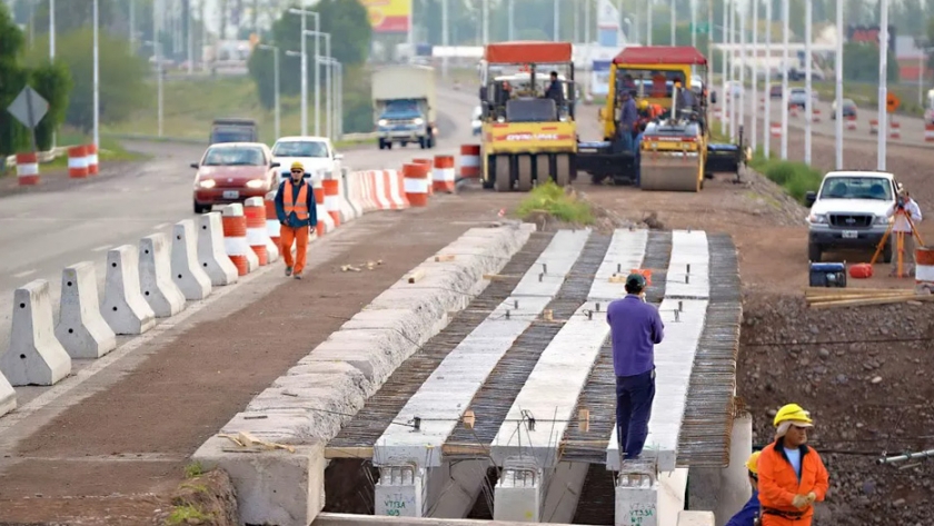 El sector de la construcción local escuchó los alcances del proyecto de reforma institucional