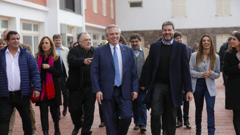El presidente Alberto Fernández y el ministro Matías Lammens reinauguraron el Hotel 6 de Chapadmalal