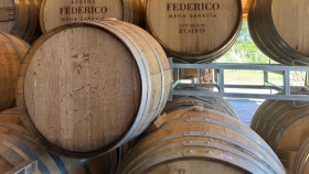 Raúl visitó la Bodega Federico Mena Saravia, un emprendimiento vitivinícola de varias generaciones