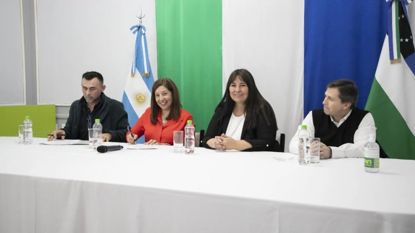 De los productores directo a las familias: Río Negro distribuirá módulos de frutas y hortalizas