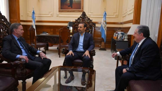 El gobernador Valdés recibió a Miguel Ángel Pichetto y Ramón Puerta
