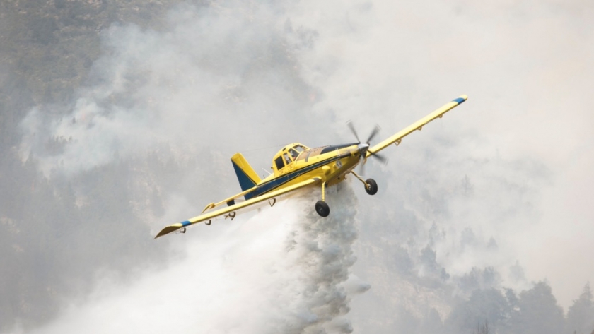 Nación envió medios aéreos y brigadistas forestales para combatir los incendios de Córdoba