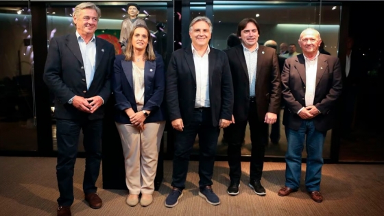 Llaryora recibe a la Mesa de Enlace y ratifica su apoyo al reclamo por la eliminación de las retenciones