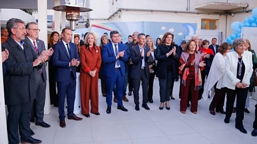 Orrego presenció la inauguración del SUM de Casa Cuna