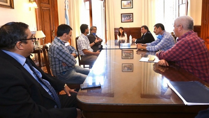 Gobierno y empresarios buscan soluciones para el comercio