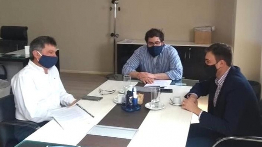 Trabajan en la aplicación de la Ley de Emergencia Hídrica