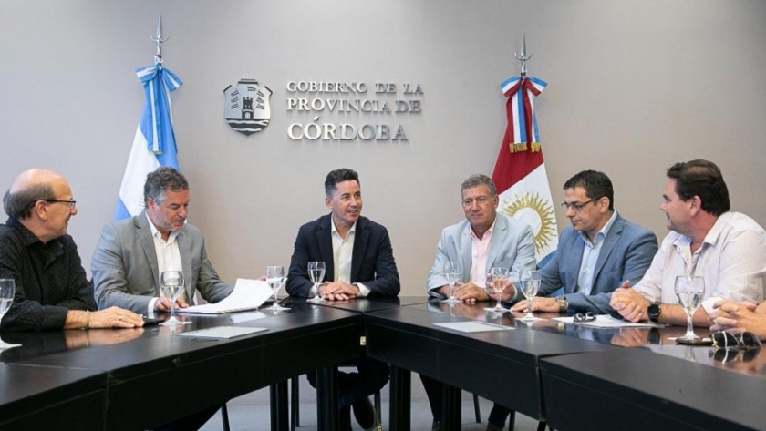 El ministro Manuel Calvo recibió a intendentes de Tercero Arriba y General San Martín