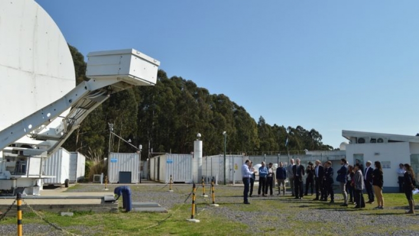 El presidente del CONICET recorrió el Observatorio Argentino-Alemán de Geodesia AGGO, uno de los más completos del mundo