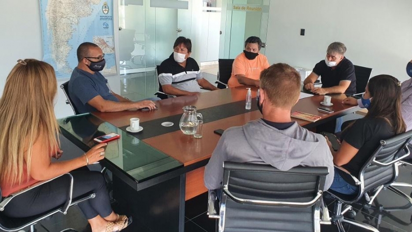 Vialidad provincial reunió a prestadores turísticos y funcionarios de áreas protegidas de cara a la temporada de orcas