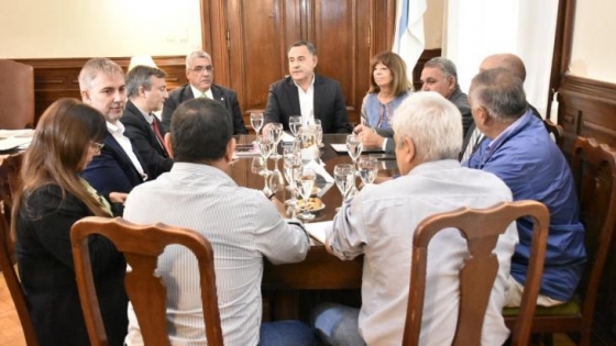 Tucumán abrió la primera mesa salarial de 2026 con los gremios estatales
