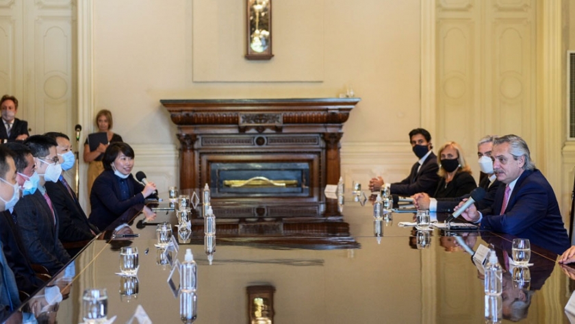 Meoni junto al presidente Fernández anunció préstamos chinos para transporte ferroviario: "Estamos haciendo un país federal con una inversión federal"