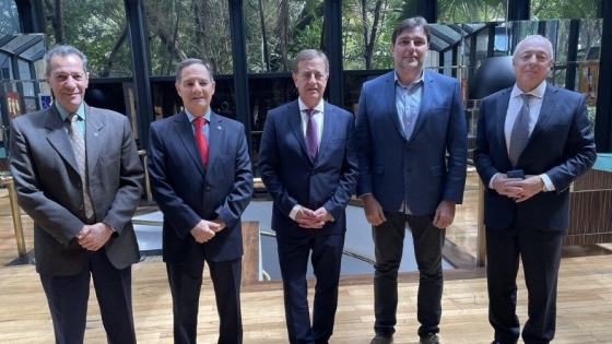 <Suarez se reunió con el presidente de la Asociación Nacional de Productores de Ajo de Brasil