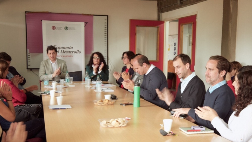 Presentación del diploma de posgrado para formación ejecutiva en empresas públicas de la Universidad Nacional de Quilmes en alianza con la Agencia I+D+i