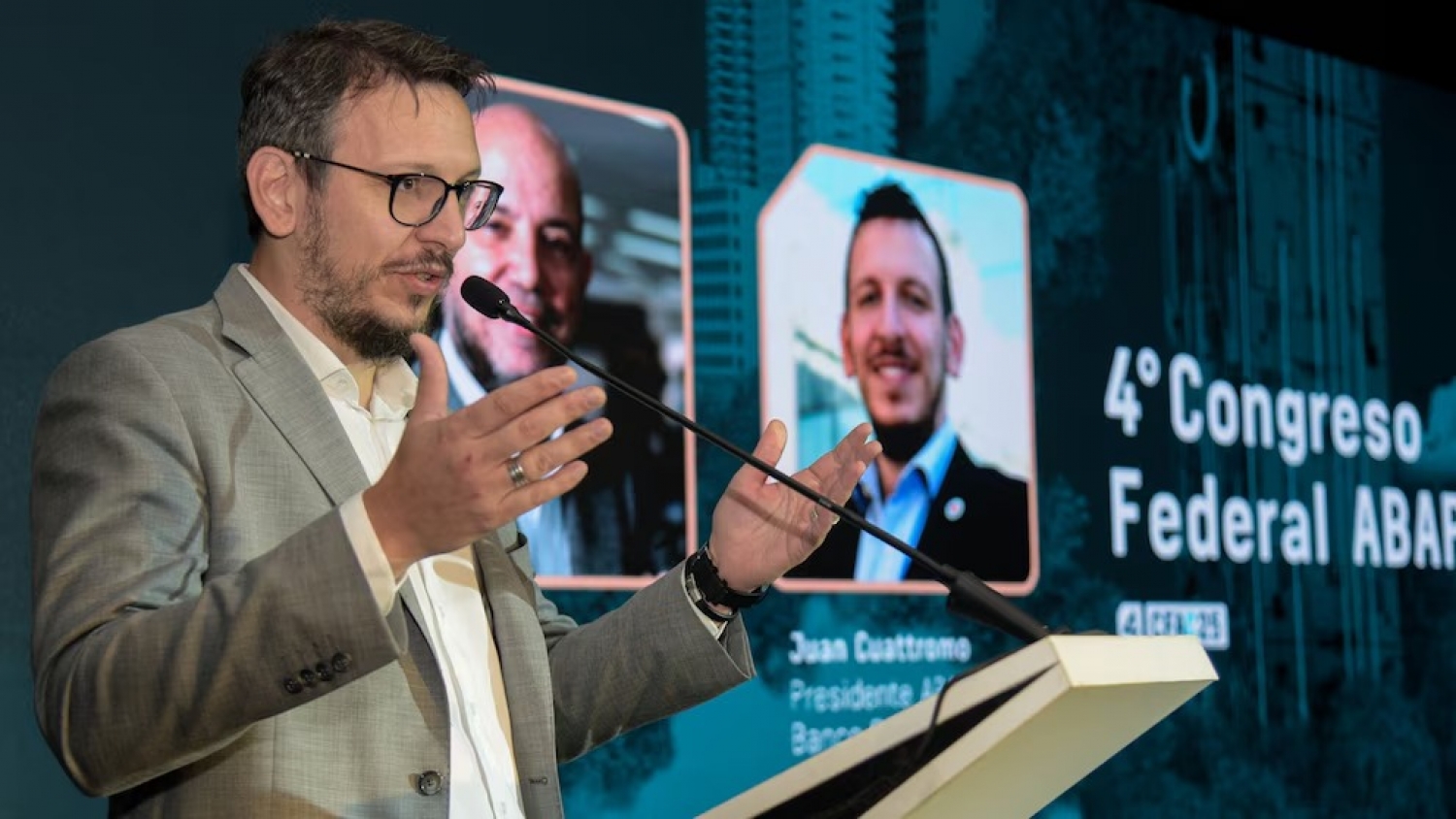 La banca pública reclama “federalizar” el sistema financiero: piden salir del microcentro para mejorar inclusión