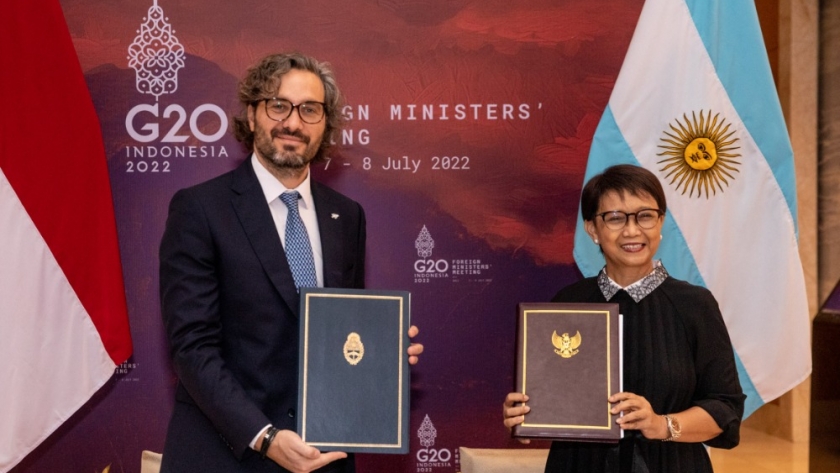 Argentina - Indonesia: Aumento de exportaciones, construcción de central hidroeléctrica y vacunas contra la aftosa