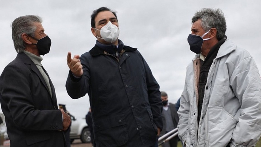 FDR: el Gobernador inauguró 10 km de enripiado de la ruta 16 en Tres de Abril