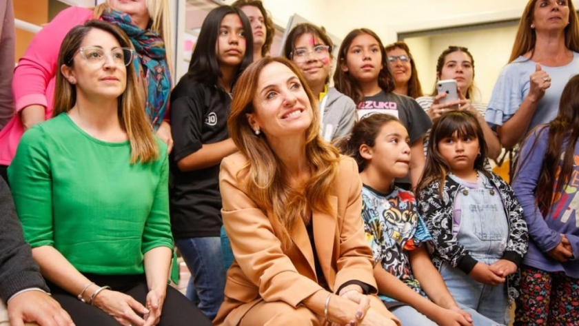 Victoria Tolosa Paz inauguró una nueva Zona de Crianza y una Sala Multimedia en Avellaneda