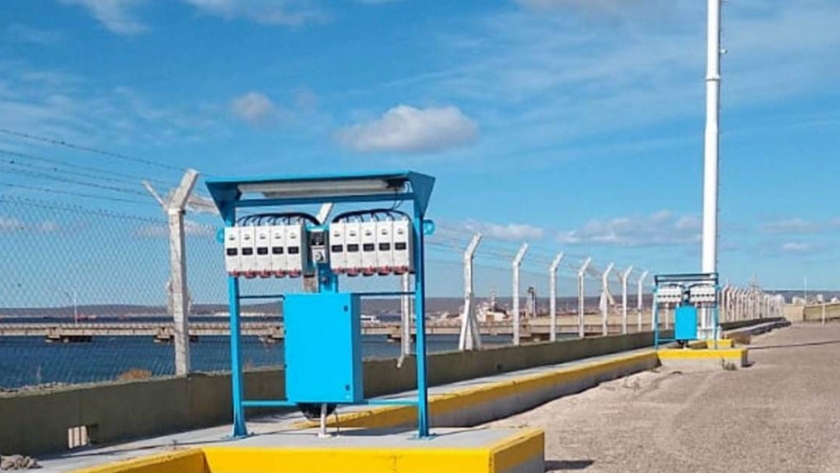 La administración portuaria de Puerto Madryn aumentó un 70% su cantidad de tomas para contenedores refrigerados