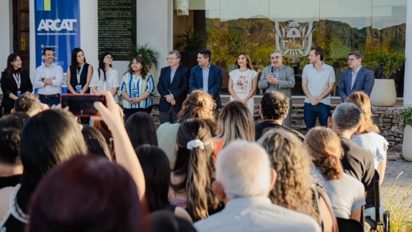 Catamarca avanzó en la regularización dominial con la entrega de 105 escrituras