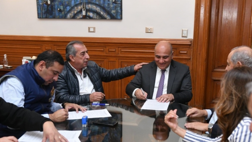 Tucumán: Acordó un incremento del 45% con los trabajadores de Vialidad