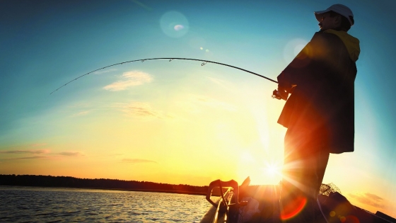 Rige la prohibición de pesca deportiva en varios ríos y embalses
