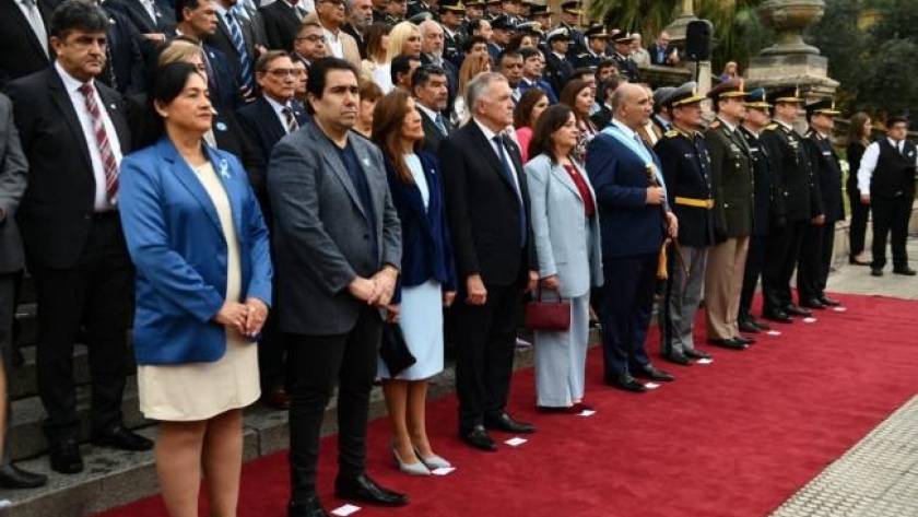 Jaldo celebró el 213º aniversario de la Revolución de Mayo en Plaza Independencia