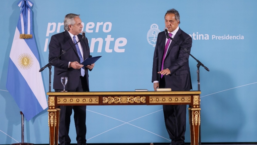 El Presidente le tomó juramento al nuevo ministro de Desarrollo Productivo, Daniel Scioli