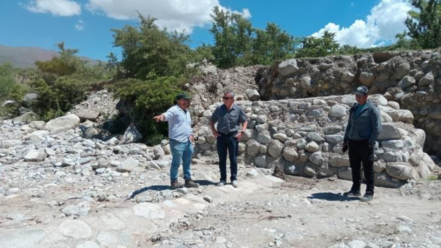 Río Churqui: avanzan las obras de riego que mejorarán el uso del agua