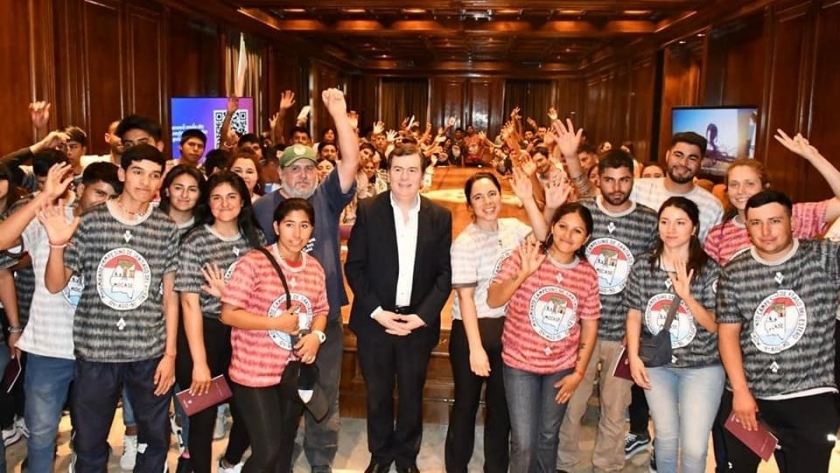 Alumnos de la Escuela de Agroecología visitaron Casa de Gobierno