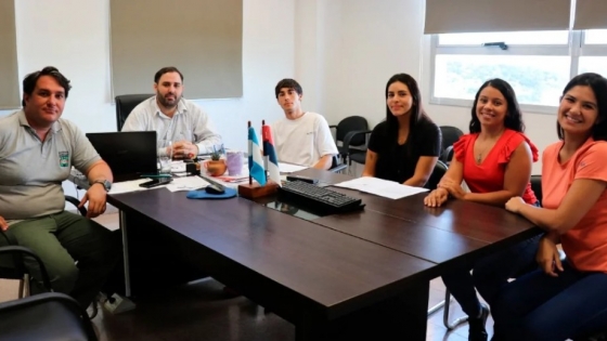 Axel Figueredo y María Fernanda Zuetta representarán a Misiones en un torneo nacional de hockey