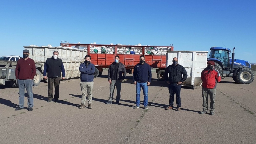 Se llevó a cabo la Campaña de recepción itinerante de envases vacíos de fitosanitarios de 25 de Mayo, Casa de Piedra y Gobernador Duval