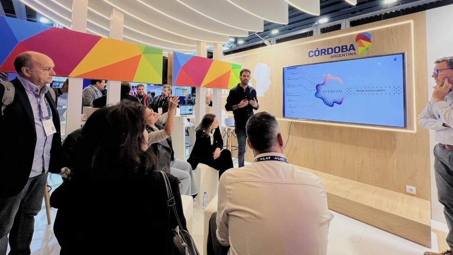 Córdoba desembarca en el Mobile World Congress con 27 empresas y apuesta a expandir su polo tecnológico