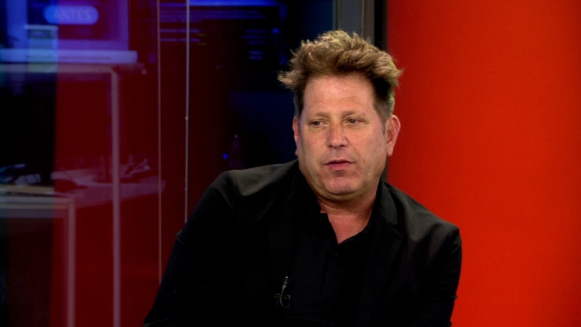 Bebe Contepomi cambia de escenario: del rock y la TV a su propio vino y la producción cultural