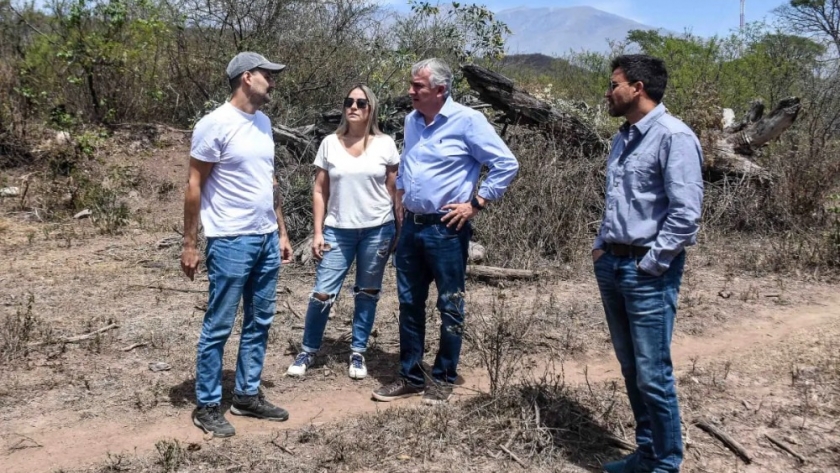 Morales recorrió yacimiento arqueológico descubierto en Alto Padilla