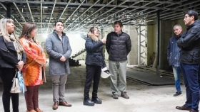 El Gobernador Melella recorrió las obras de remodelación del edificio de AREF en Río Grande