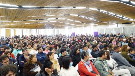 Programa Empezar: más de 500 jóvenes del departamento Pueyrredón firmaron sus convenios