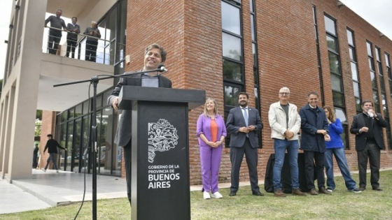 <Kicillof inauguró la Casa de la Provincia en Villa Gesell