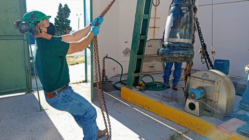 Catriel: Aguas realiza un operativo de mantenimiento en la Estación Elevadora